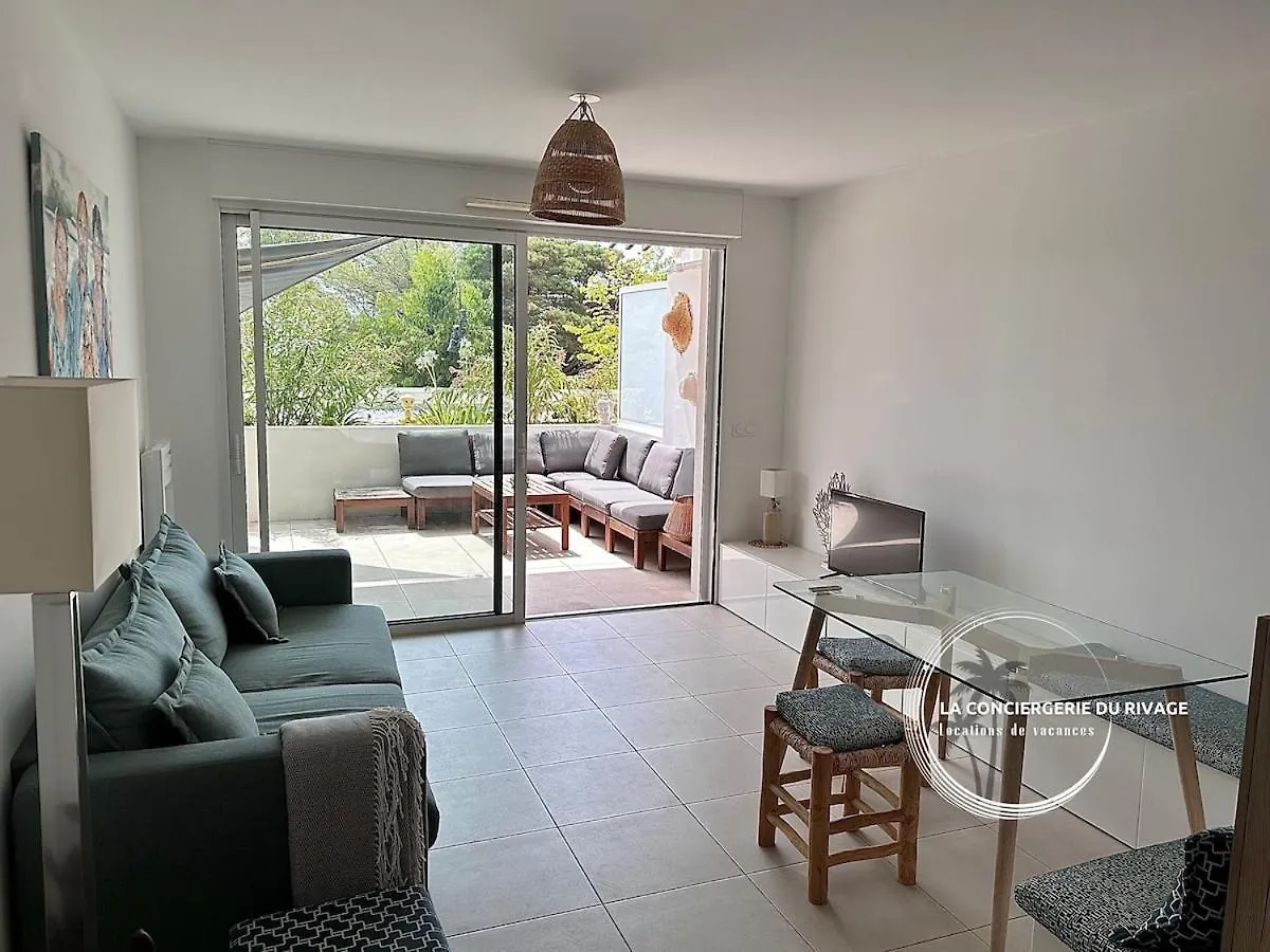 Le Rivage - A 50M De La Plage Des Salins - Piscine Hyeres Apartment