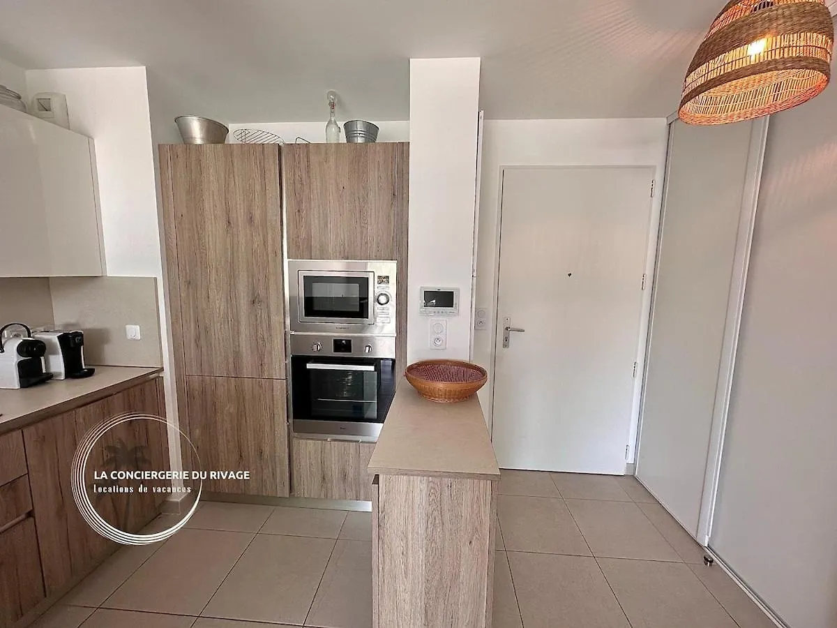 Le Rivage - A 50M De La Plage Des Salins - Piscine Hyeres Apartment